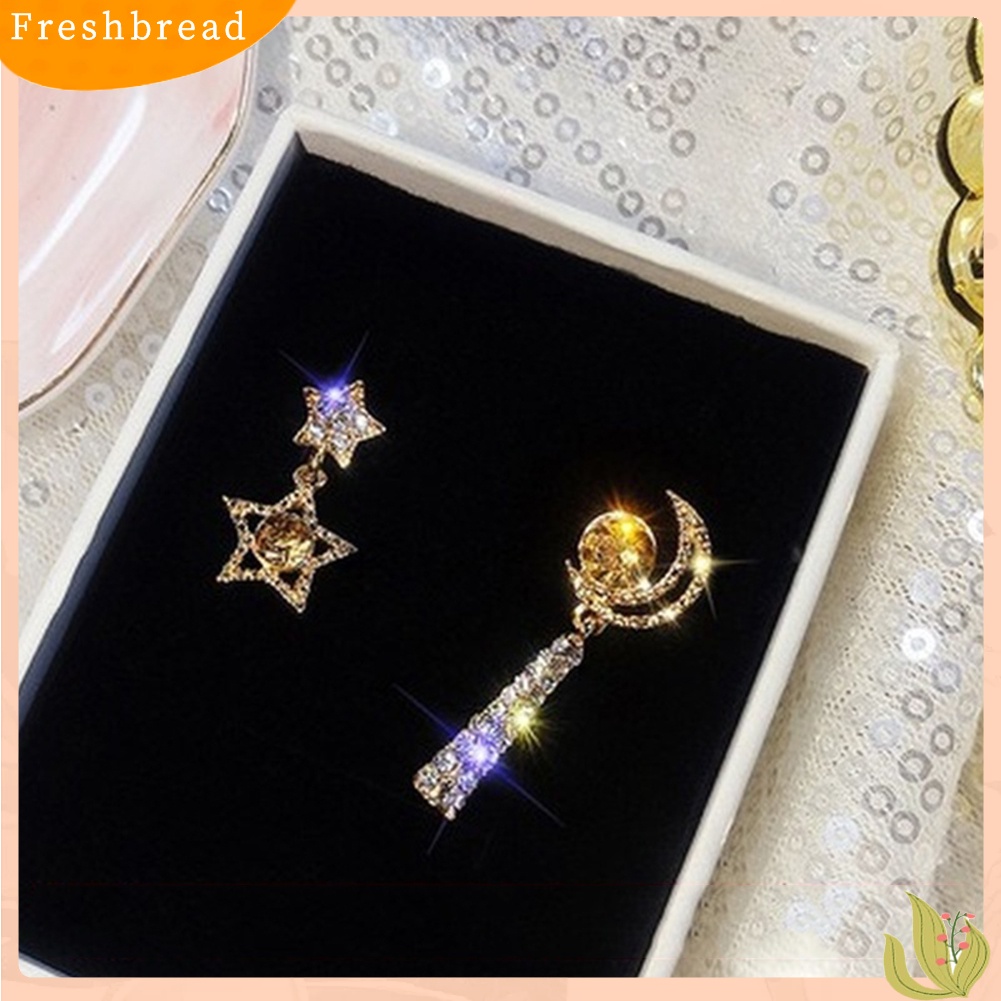 &lt; Freshbread &gt; Wanita Berlian Imitasi Bulan Bintang Asimetris Menjuntai Ear Stud Earrings Perhiasan Hadiah