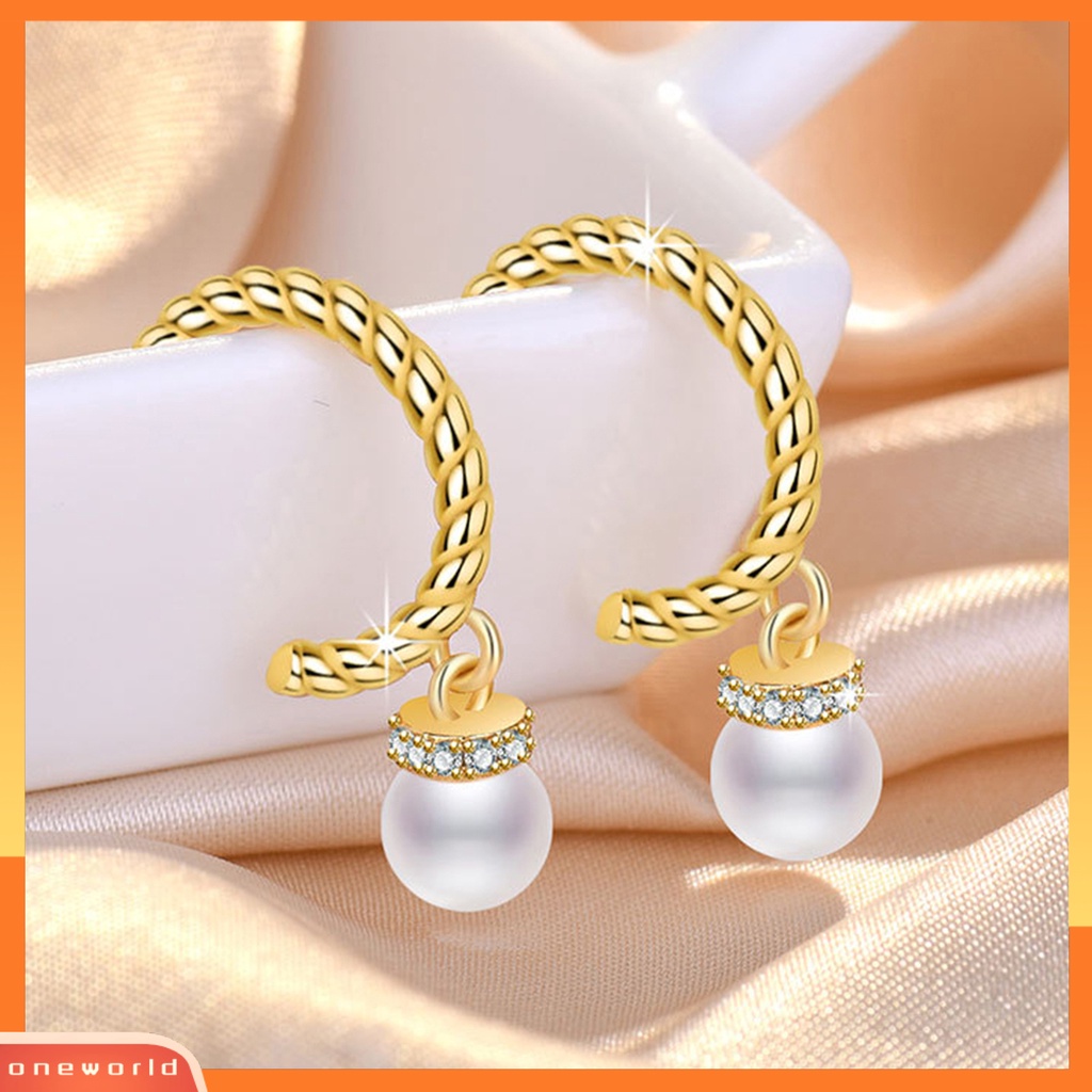 [EONE] 1pasang Anting Wanita Bersinar C-shaped Pendant Berlian Imitasi Hias Electroplating Ear Decoration Aksesori Fashion Faux Pearl Menjuntai Earrings Untuk Kehidupan Sehari-Hari