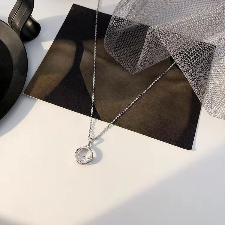 Mobius Kalung Perempuan Cahaya Mewah Niche Desain High-End Merasakan Influencer Rantai Klavikula Semua @