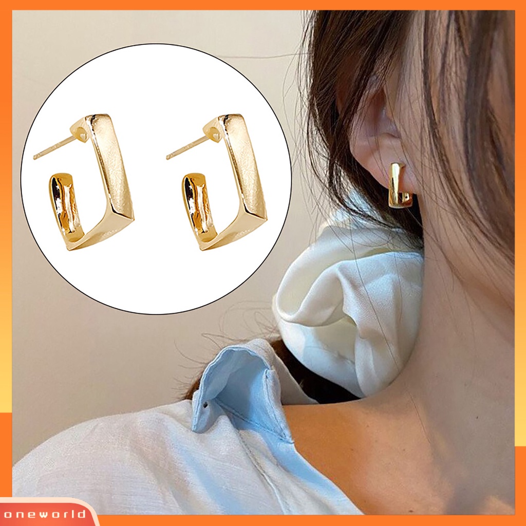 [WOD] 1pasang Anting Hoop Pengerjaan Halus Tahan Aus Tidak Alergi Temperamen Yang Sangat Baik Tidak Sakit Memakai Hiasan Telinga Geometris Perempuan Anting Pejantan Trendi Untuk Pacaran