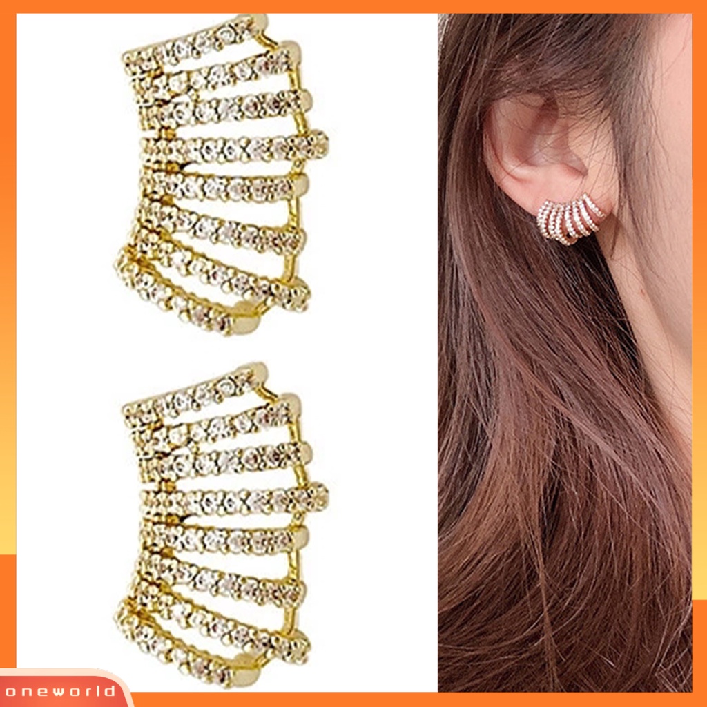 [WOD] 1pasang Lady Earrings Golden Berongga Keluar Berkilau Berlian Imitasi Bertatahkan Wanita Earrings Aksesori Perempuan