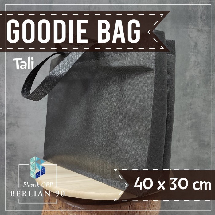 

Tas Spunbond Landscape 40x30x10 Goodie Bag Handle Box per pack - Putih