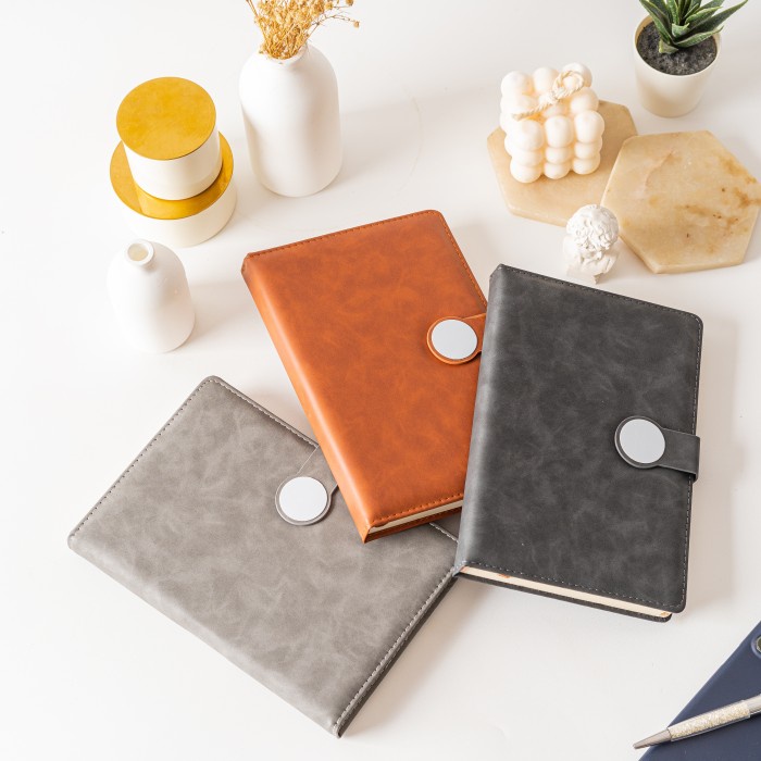 

UCHII Marui Office Book | Buku Catatan Agenda Jurnal Kantor - Cokelat