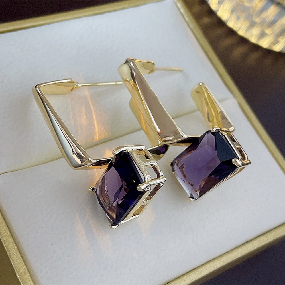 Deartiara French Cool Purple Square Earrings Premium Sense Atmosphere Earrings Anting Kecil Serbaguna Pribadi