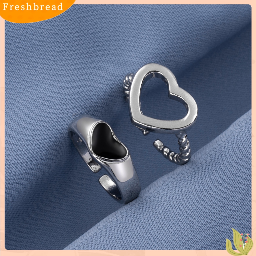 &lt; Freshbread &gt; 2Pcs Cincin Pasangan Berongga Berlapis Jantung Perhiasan Pembukaan Cincin Jari Yang Dapat Disesuaikan Hadiah Hari Kasih Sayang