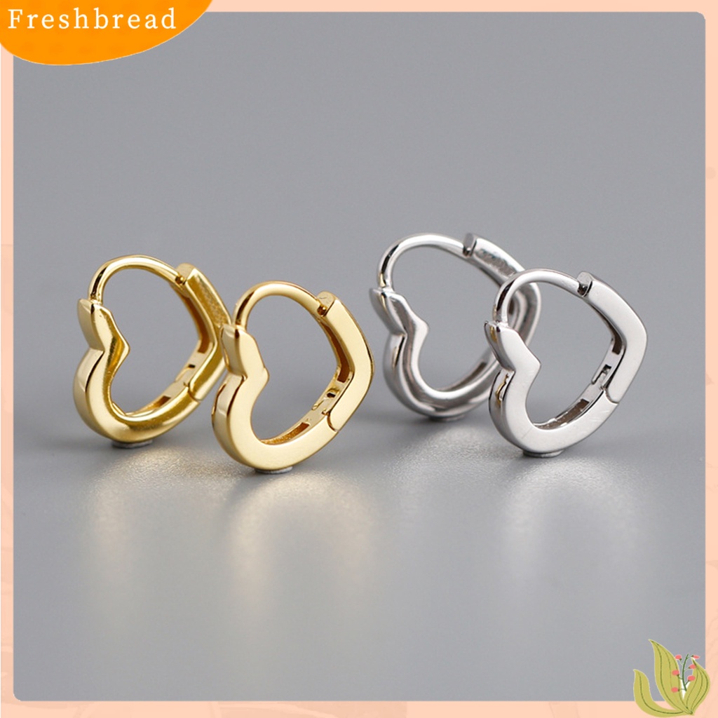 &lt; Freshbread &gt; 1pasang Anting Wanita Bohemian Hip Hop Warna Emas Bahan Titanium Steel Cinta Bentuk Hati Ladies Earrings Fashion Jewelry