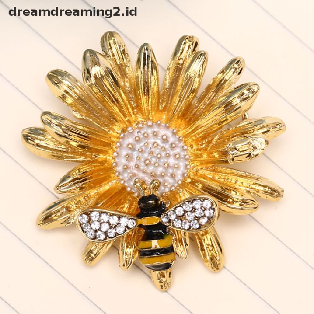 (hot) Fashion Daisy Honeybee Bros Pin Kerah Lencana Korsase Perhiasan Wanita Aksesoris   //