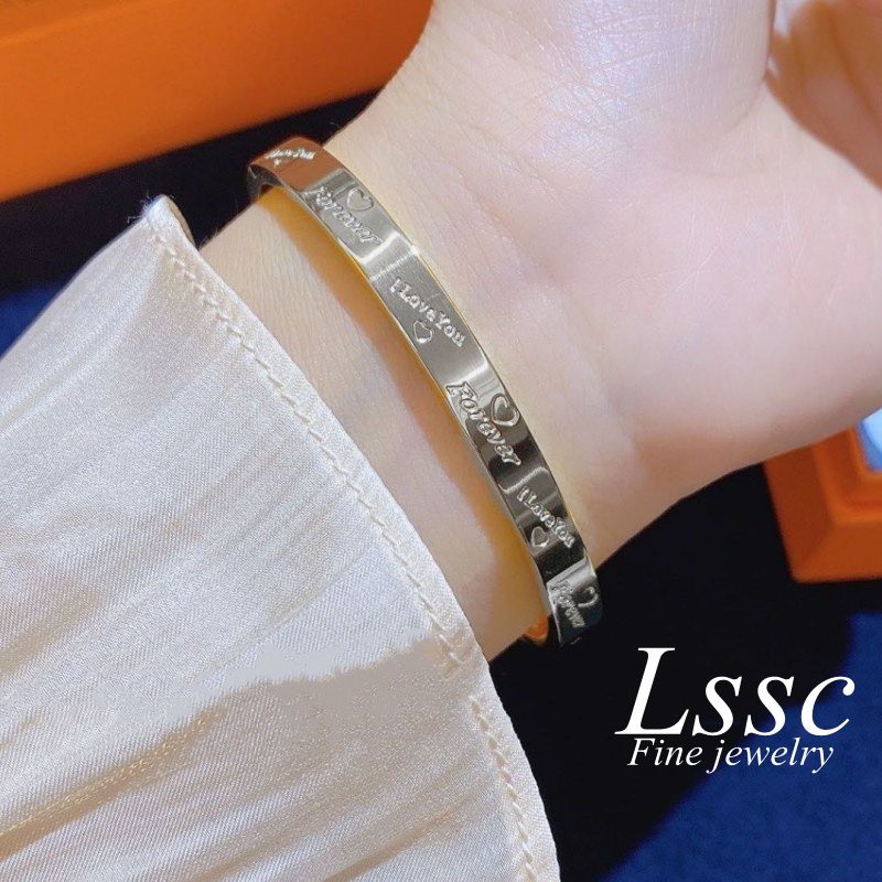 Gelang Titanium Wanita Anti Karat Huruf Love Forever Emas 18K Cantik Mewah Bangle Fashion Korea Aksesoris Perhiasan