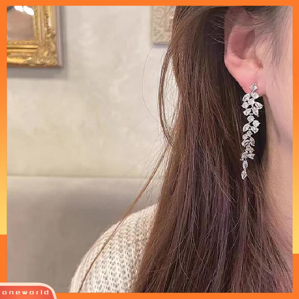 [EONE] 1pasang Liontin Anting Geometris Glitter Gaya Korea Bentuk Daun Hias Berlian Imitasi Anting Rumbai Panjang Aksesori Perhiasan