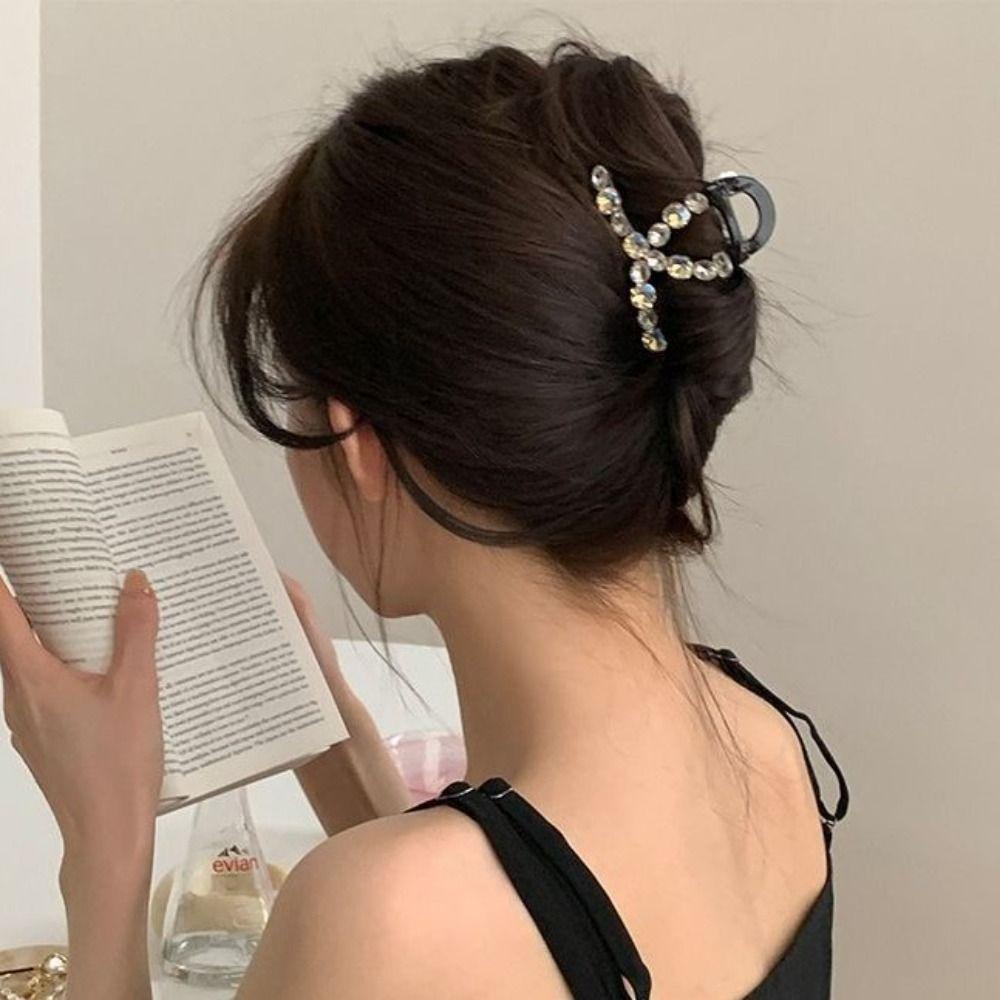 Agustinina Cakar Rambut Akrilik Fashion Kepribadian Indah Cross Elegan Jepit Berlian Imitasi Mengkilap Aksesori Rambut Koearn Hiu Klip