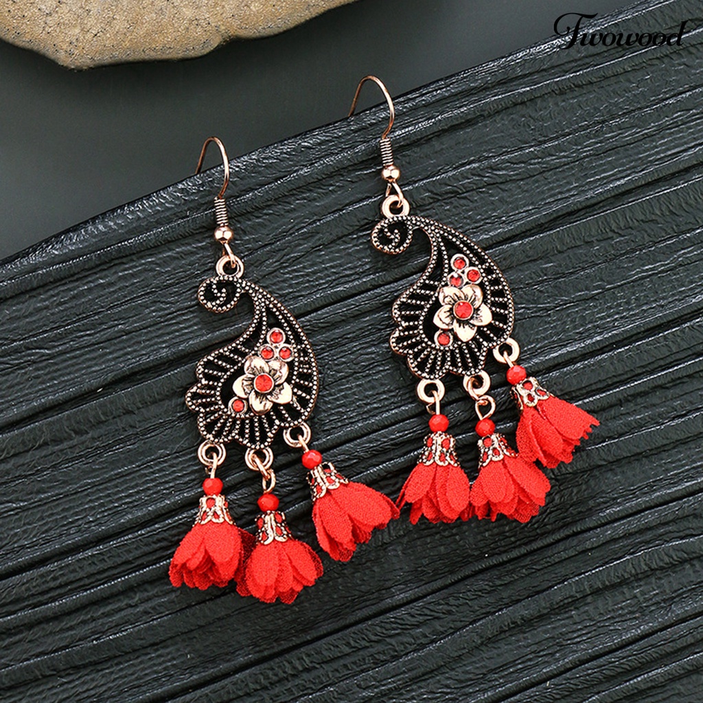 Twowood 1pasang Anting Menjuntai Rumbai Desain Perhiasan Hadiah Merah Wanita Pernikahan Drop Earrings Untuk Festival