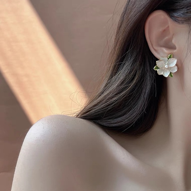 Anting Bunga Gardenia Enamel Antik Ear Studs Fashion Perhiasan Earring