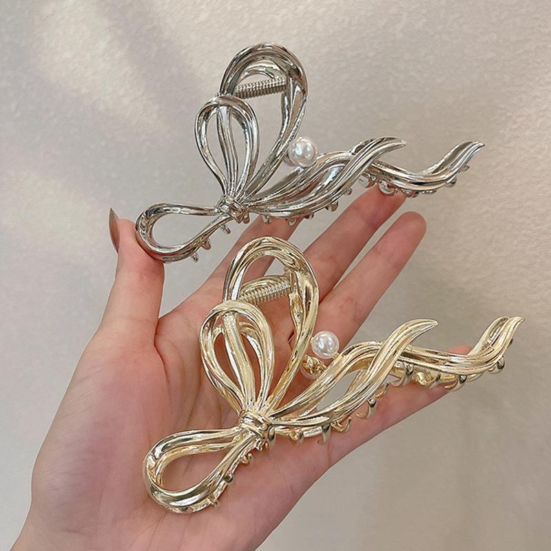 Emas Sederhana Busur Logam Ambil Besar Klip Untuk Wanita Korea All-match Mutiara 11.5cm Hiu Klip2023Jepit Rambut Baru