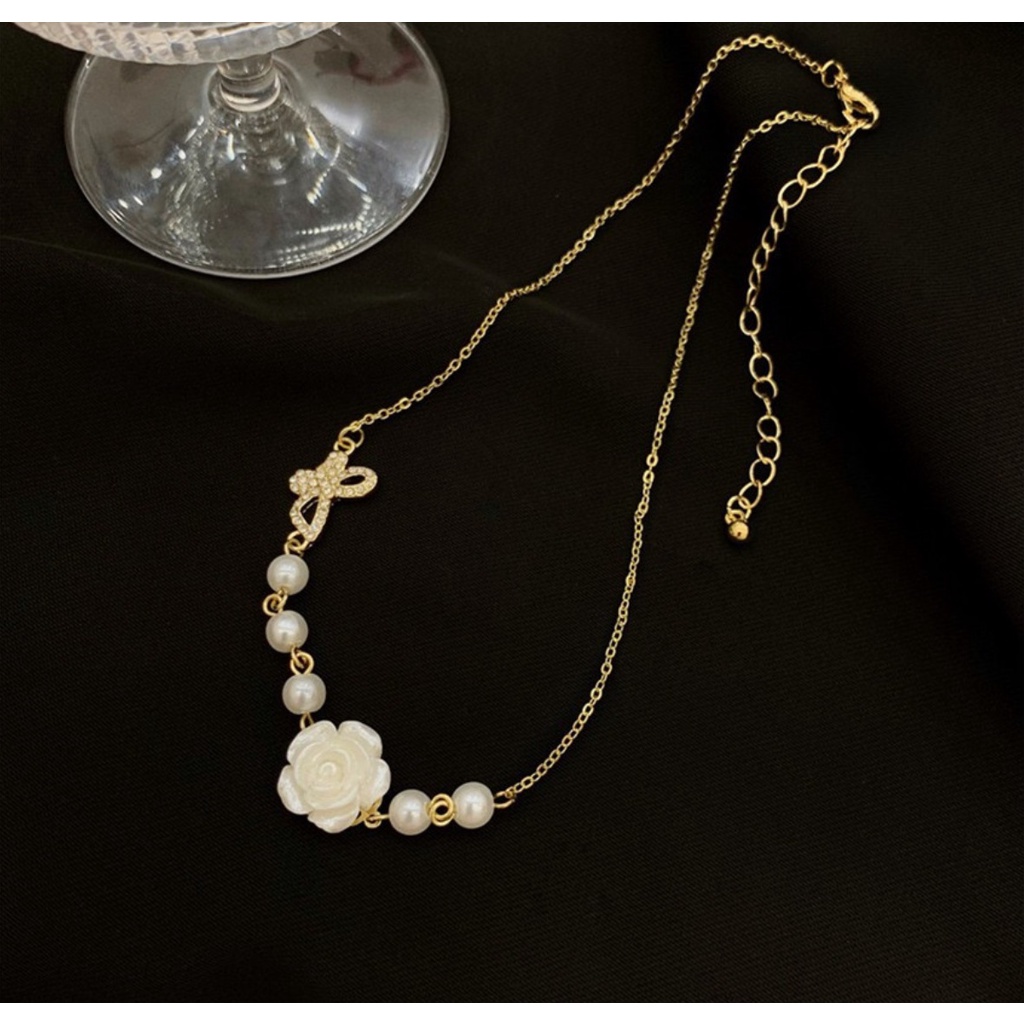 Kalung Liontin Wanita N3767 WHITE ROSE Gaya Korea Fashion Women Pearl Necklace