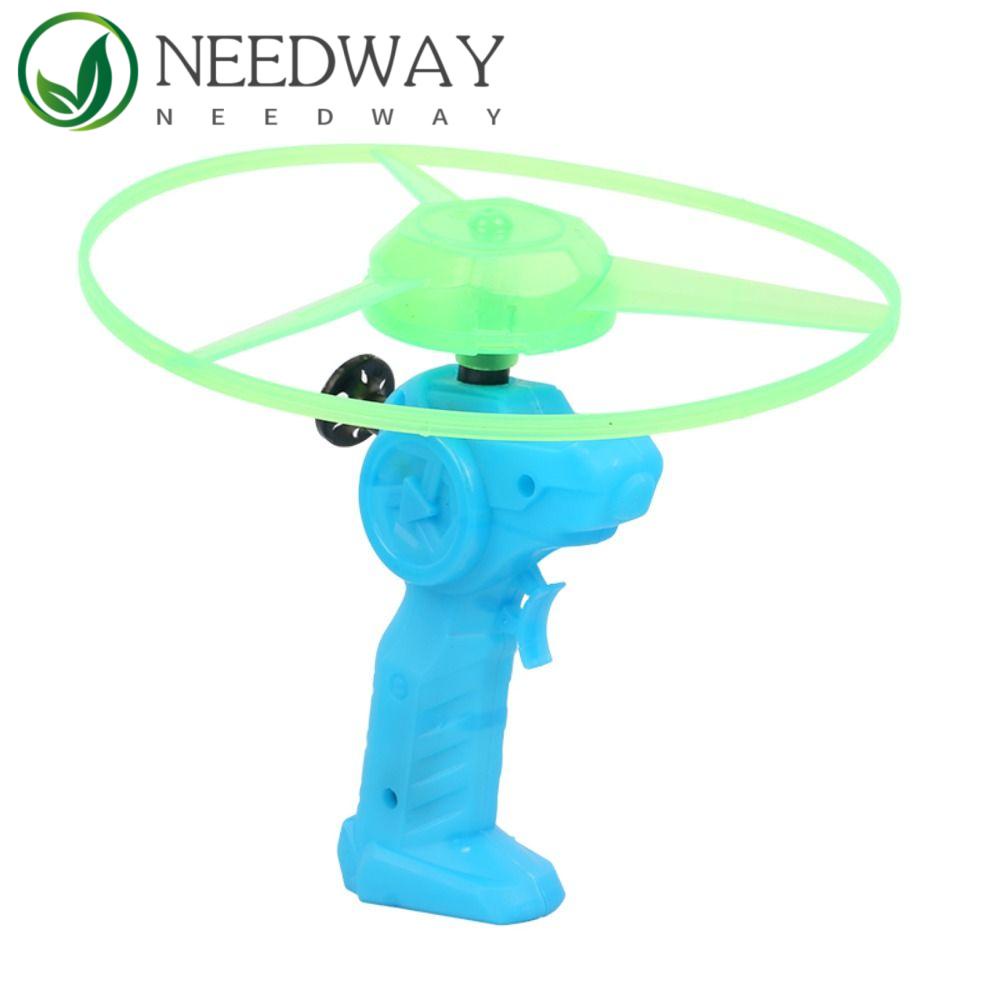 Needway   Luminous Flying Toys Outdoor Lucu Hadiah Natal Berputar Mainan Permainan Luar Ruangan Dengan Lampu LED Mainan Terbang LED