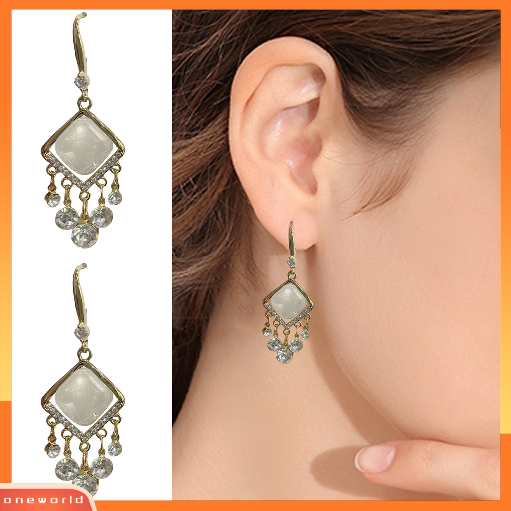 [WOD] 1pasang Drop Earrings Gaya Bohemia Bentuk Belah Ketupat Berlian Imitasi Mengkilap Rumbai Lady Earrings Perhiasan Pernikahan