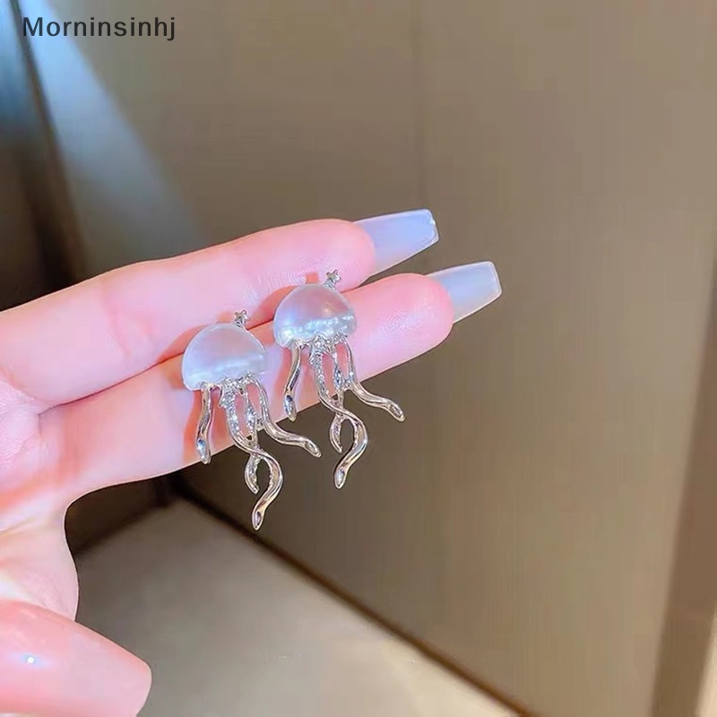 Mornin 1pasang Korea Style Indah Deep-Sea Jellyfish Stud Earrings Fashion Anting Transparan Kristal Frosted Untuk Wanita Perhiasan Hadiah id