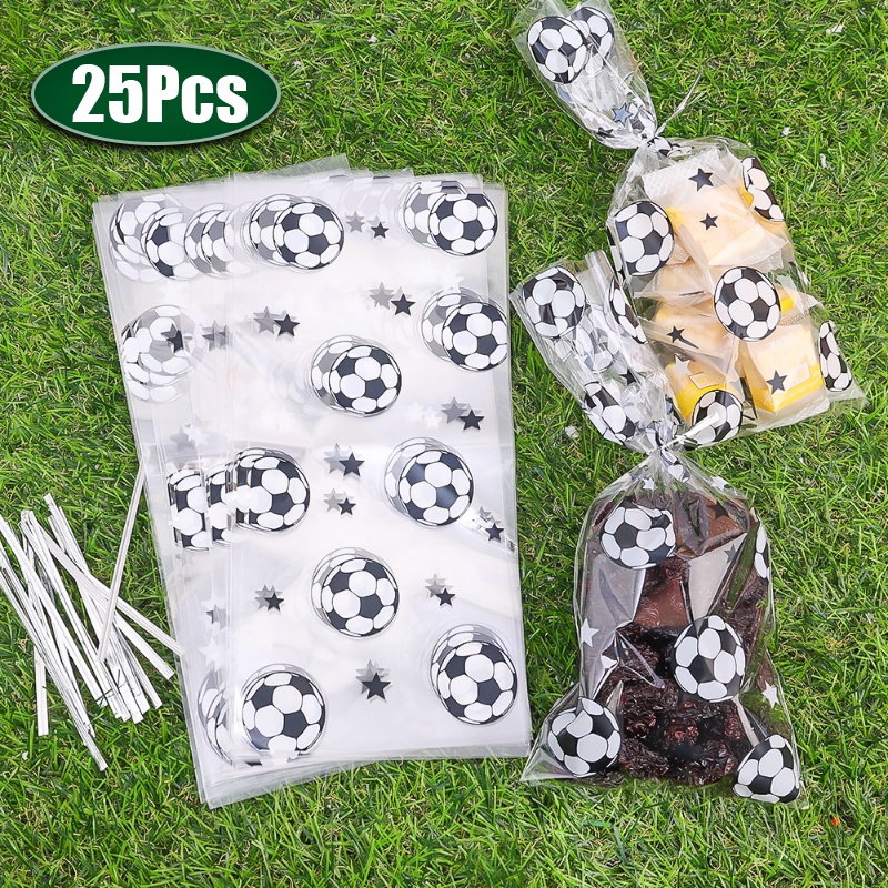 25pcs Kantong Permen Sepak Bola Goodie Bag Kantong Kemasan Kekinian Dengan Ikatan Twist Olahraga Tema Sepak Bola Tas Traktir Bening Tas Snack Cookies Bag Nikmat Pesta Ulang Tahun Anak Laki-Laki