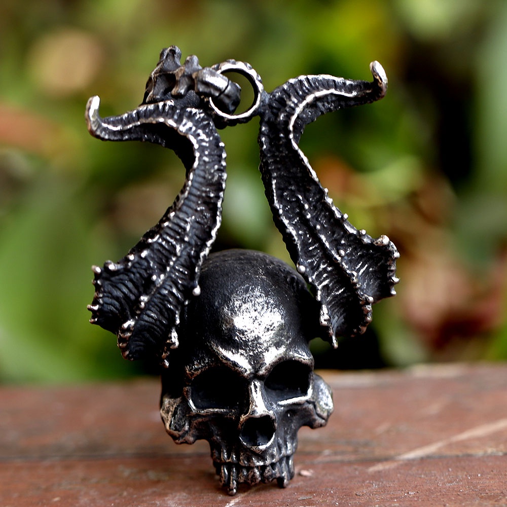 Perhiasan Biker Tengkorak Punk Vintage Desain Spesial Kalung Liontin Pria Keren