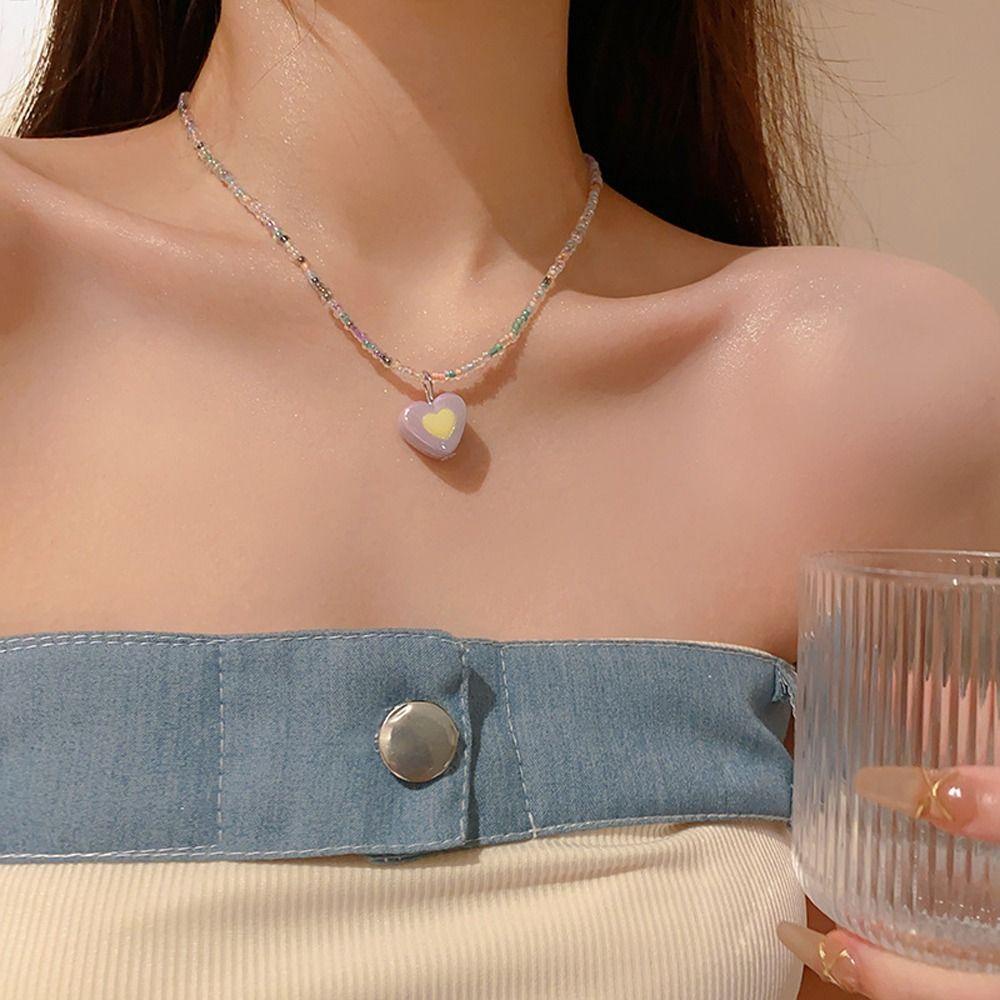 Needway Y2K Kalung Hati Manis Buatan Tangan Kupu-Kupu Pendent Gadis Choker Akrilik Multi-Warna Gadis Manik-Manik Kalung Untuk Hadiah Ulang Tahun