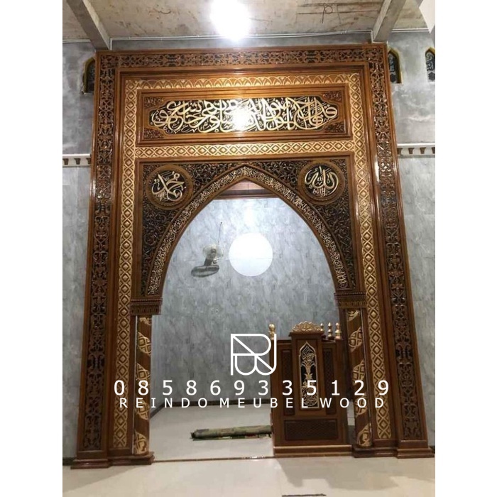 jual mihrab masjid ukir kaligrafi kayu 07-RMW