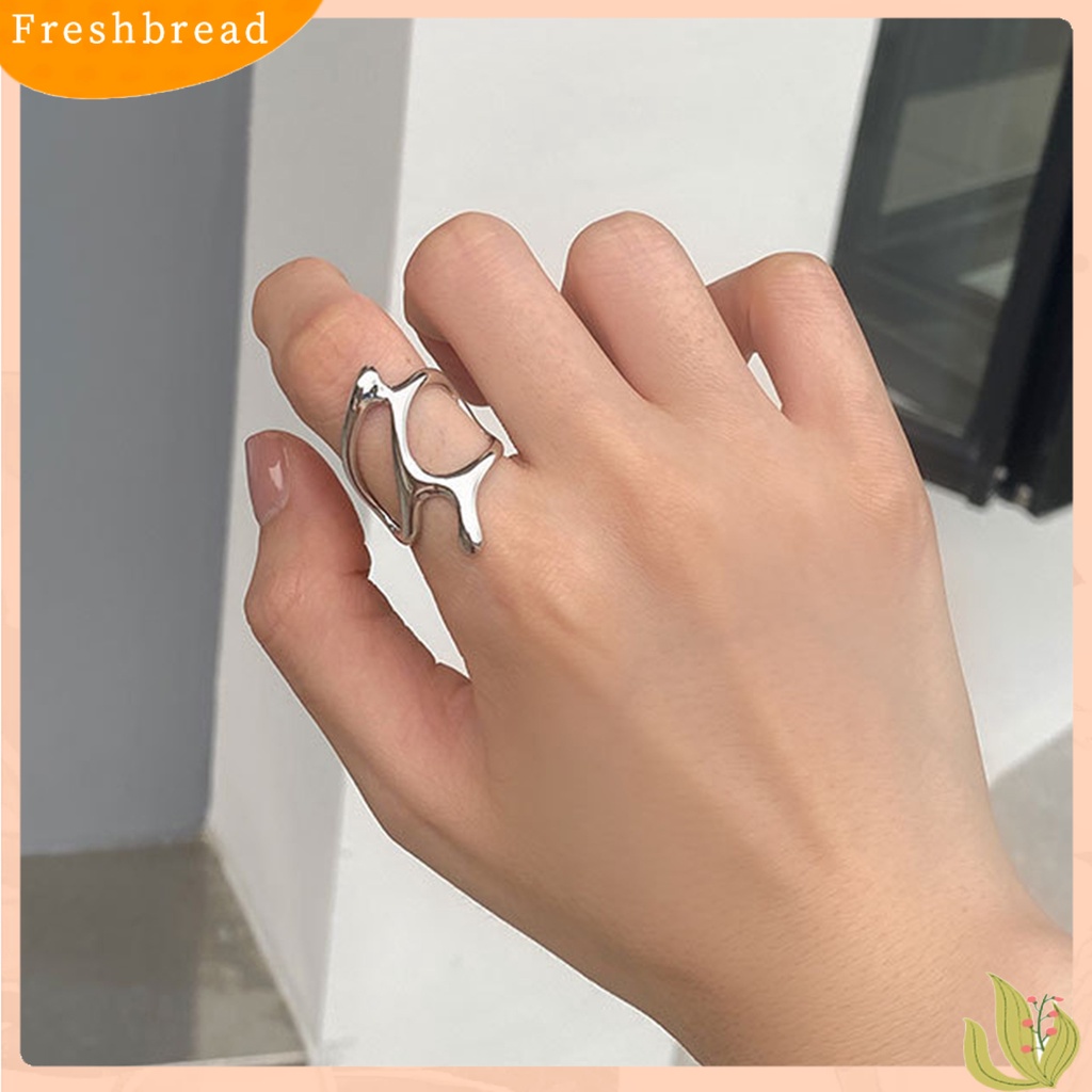 &lt; Freshbread &gt; Wanita Cincin Pembukaan Geometris Tidak Teratur Dapat Disesuaikan Tren Baru Berongga Cabang Logam Jari Cincin Perhiasan Fashion