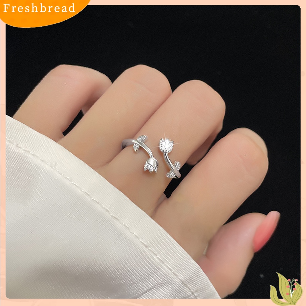 &lt; Freshbread &gt; Wanita Cincin Temperamen Berlian Imitasi Mengkilap Hias Berkilau Pembukaan Yang Dapat Disesuaikan Hadiah Hias Wanita Elegan Tulip Jari Cincin Perhiasan Pesta Untuk Pacaran