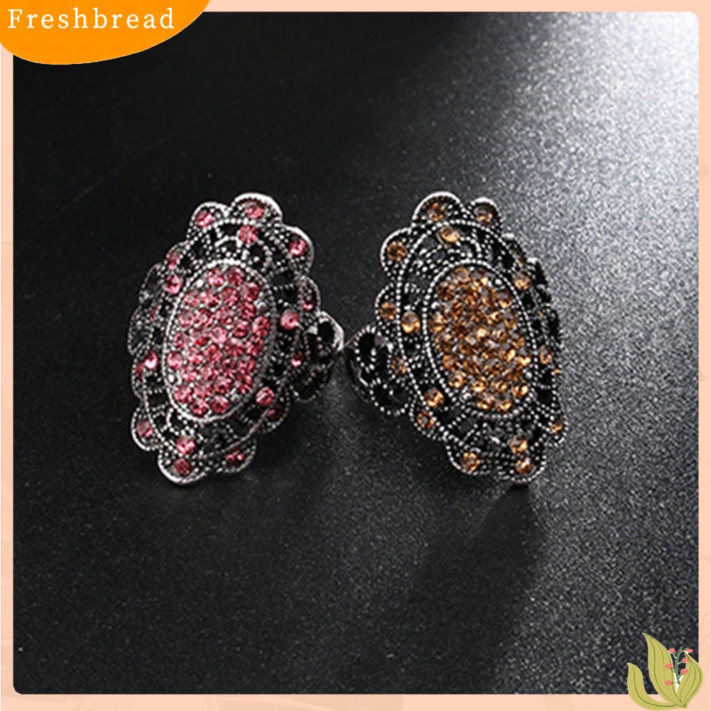 < Freshbread > Perhiasan Pesta Wanita Vintage Bentuk Oval Berongga Berlian Imitasi Jari Cincin Hadiah
