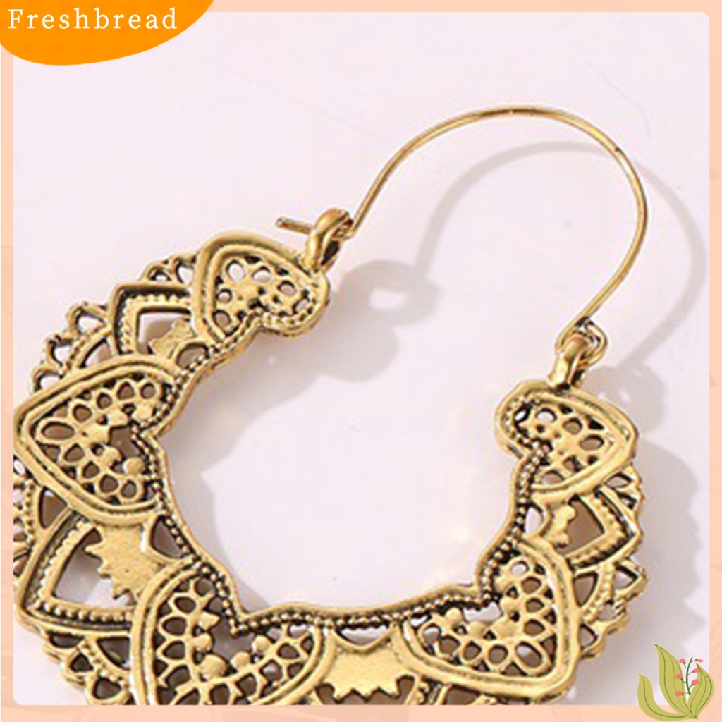 &lt; Freshbread &gt; 1pasang Anting Menjuntai Bentuk Kelopak Berongga Gaya Bohemian Warna Emas/Perak Vintage Ukiran Alloy Drop Piercing Earrings Wanita Perhiasan