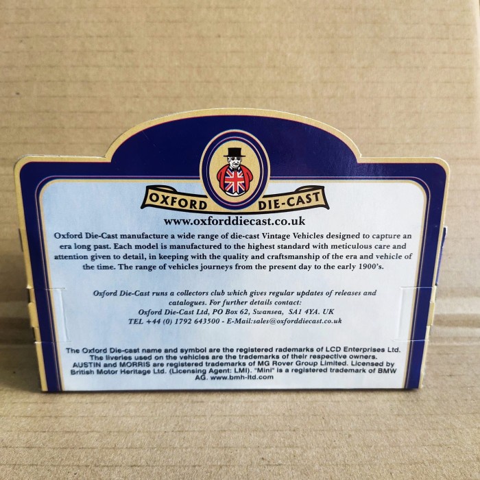 Oxford 1/43 Austin Morris Mini Panel Van Remembrance Sunday China