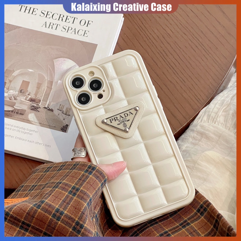 3d Prada Logo Hyun Cream Putih Berbentuk Casing Ponsel Untuk iPhone 14 Pro Max 14Plus 12 13 Pro Max 11 Xs Max Xr X Xs Casing Silikon Lembut