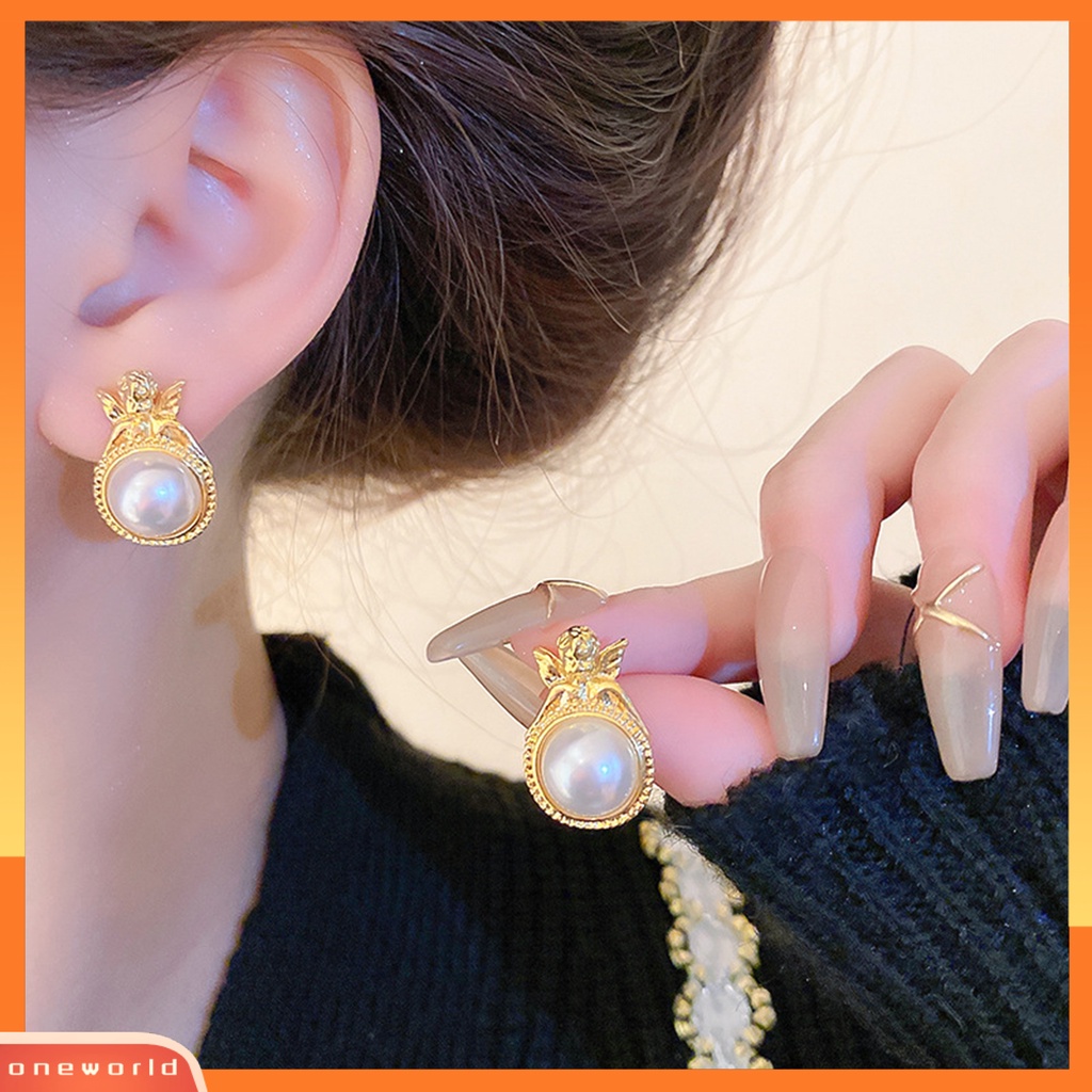 [OWR] 1pasang Ear Studs Golden Angel Elegan Temperamen Geometris Bulat High Gloss Mutiara Imitasi Wanita Anting Perhiasan Aksesoris