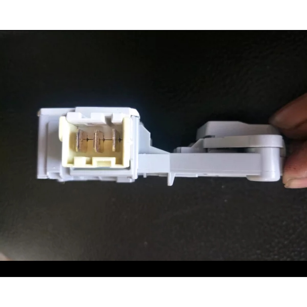 Doorlock Mesin Cuci Electrolux Ewf14113