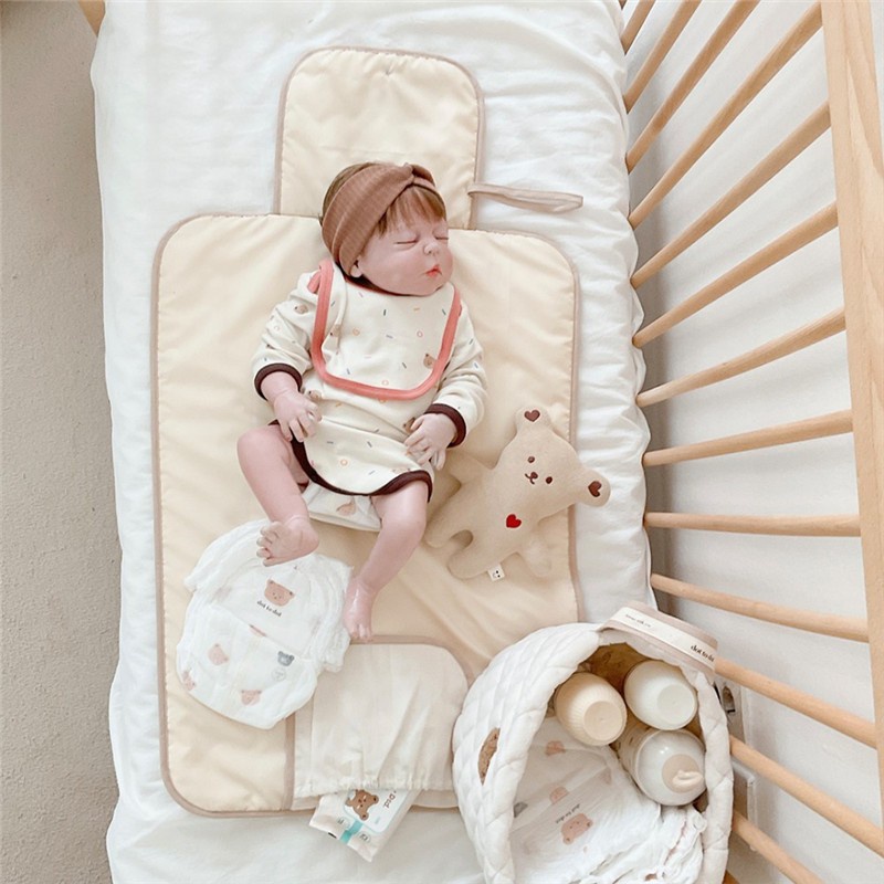 FOLDABLE DIAPERS PAD | Alas ganti popok bayi lipat | perlak ganti clutch
