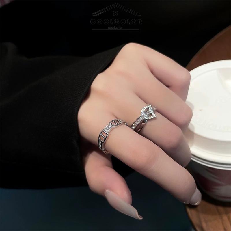 COD❤️2Pcs/Set Cincin Huruf D Desain Wanita Kepribadian Mode Cahaya Mewah Terbuka- cl