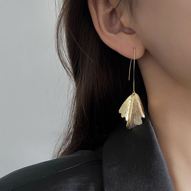 Anting Tusuk Daun Ginkgo Daun Classy Logam Jepang Japan Korea Gaya Baru Simple Unik