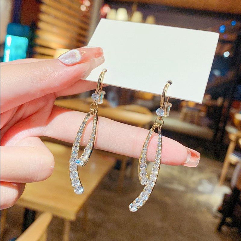 Fashion Mewah Zirkon Pejantan Anting Untuk Wanita Baru Trendi Geometris Busur Cross Fishtail Earring Vintage Pesta Perhiasan Hadiah