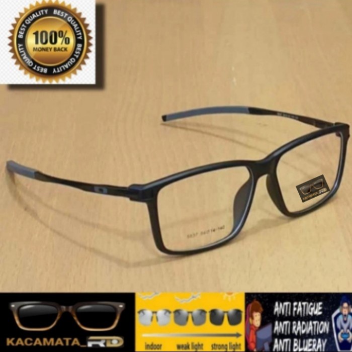 New Promo kaca mata sport pria photocromic anti radiasi minus cylinder - Hitam, anti radiasi