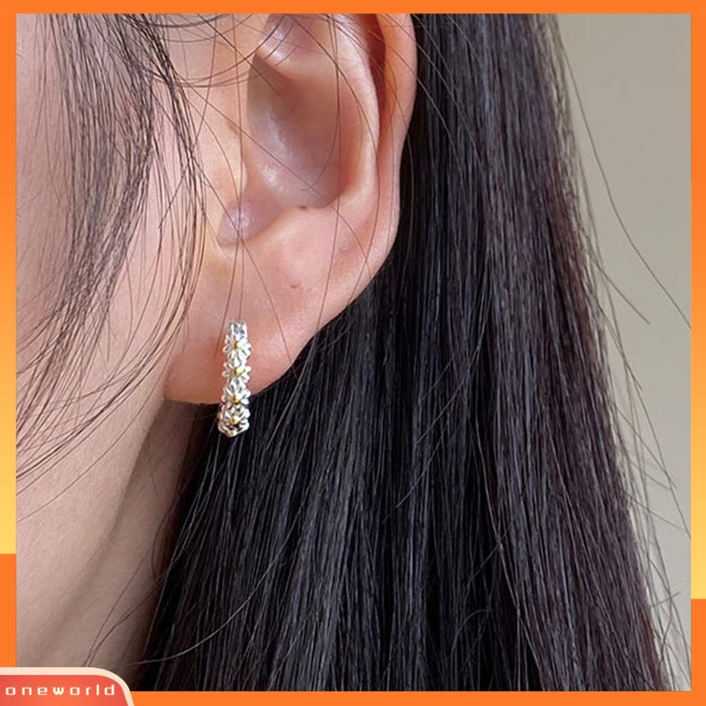 [ONE] 1pasang Anting Lingkaran Berkilau Geometris Bulat Lingkaran Bunga Temperamen Wanita Bulat Telinga Huggie Earrings Perhiasan Aksesori