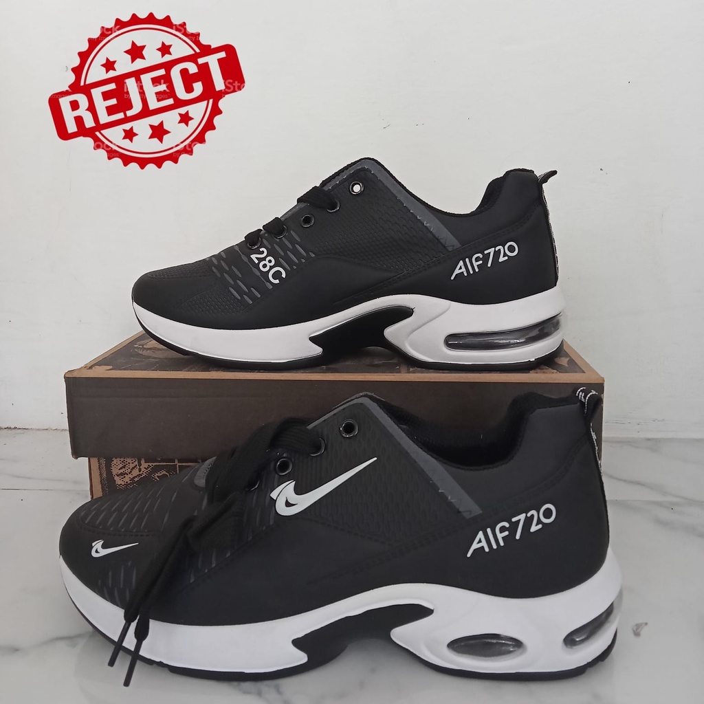 Sale jual murah Sepatu Pria Rijek 035 yang masih sangat layak dipakai bisa COD