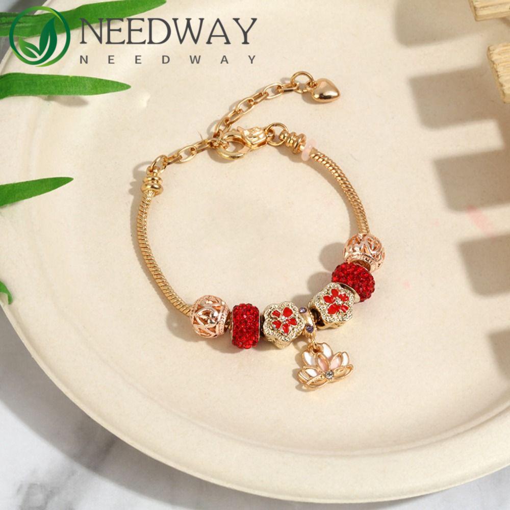 Needway   Gelang Natal Manis Unik Mewah Merek Gadis Hadiah Santa Claus Elk Charms Rantai Tulang Ular Manik-Manik Perhiasan