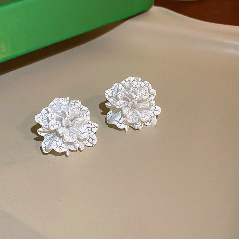 Anting Tusuk Bunga Putih Untuk Wanita Flower Earring New Modern Korea Fashion Lucu Remaja Gadis Pesta Aksesoris Perhiasan