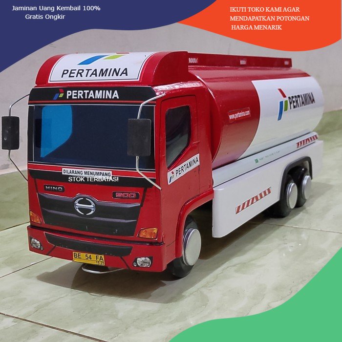 Miniatur mobil truck tangki Fuso kayu truk tangki oleng besar murah - standar polos