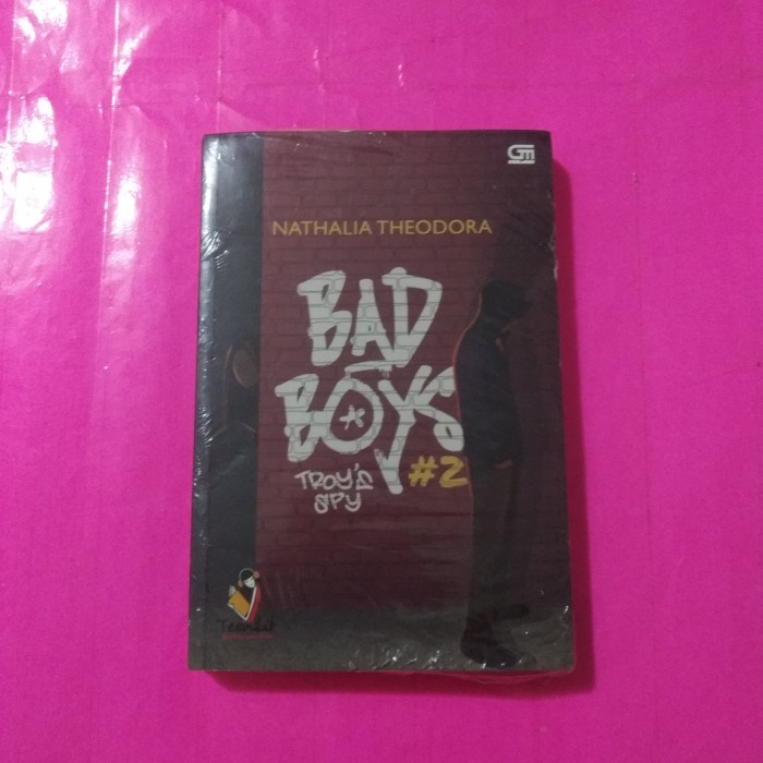 Novel BAD BOYS # 2 by Nathalia Theodora