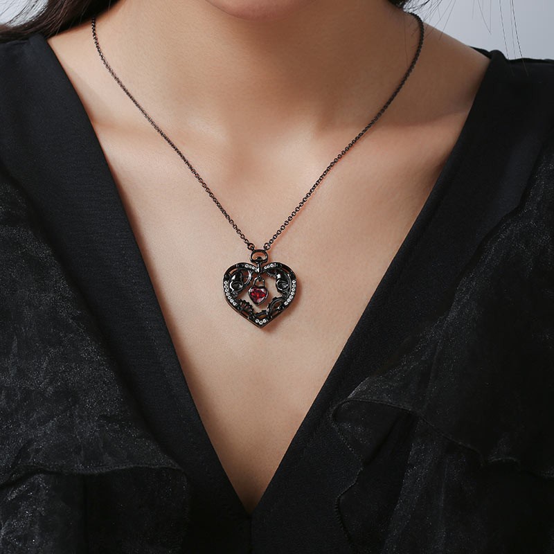 Gaya Gotik Tengkorak Hitam Hati Liontin Kalung Untuk Wanita Pria Punk Stuff Pendant Pesta Punk Kalung Pria Jewellery