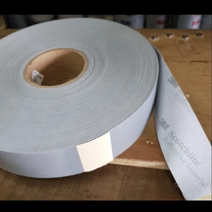 

Pita Kain - Scotlite 3 M - Scotlite Baju - Reflektive Tape Jahit 5 Cm -FN10