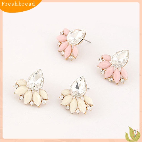 &lt; Freshbread &gt; Wanita Gaya Korea Teardrop Daun Hias Berlian Imitasi Anting Ear Studs Jewelry