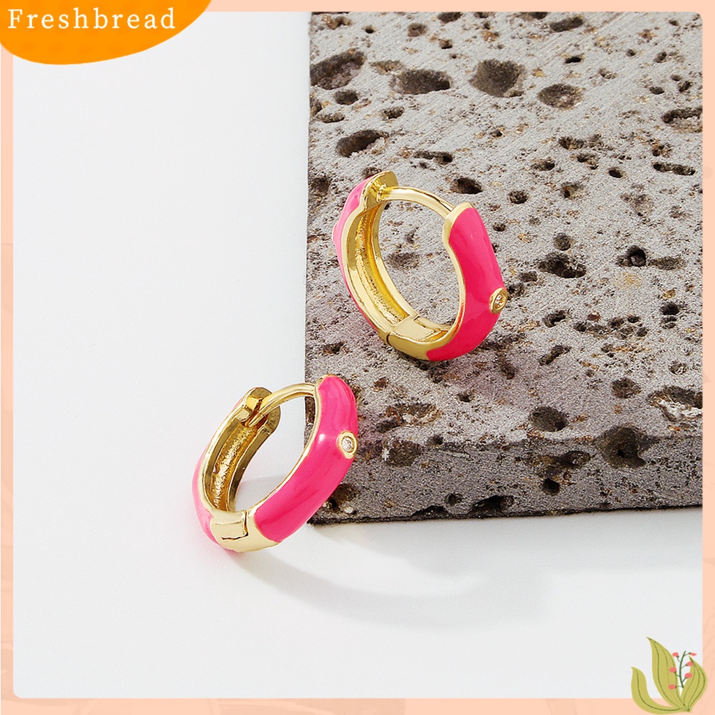 &lt; Freshbread &gt; 1pasang Anting Huggie Wanita Bentuk Bulat Epoxy Warna Manis Anting Lady Anti Cacat Portabel Untuk Hadiah