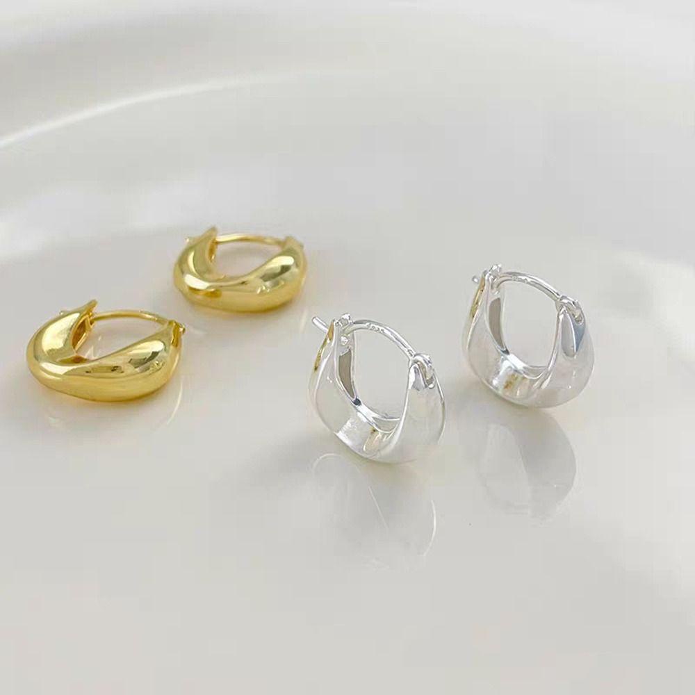 Mxbeauty Wanita Anting Hoop Indah Sederhana Perhiasan Fashion Ear Hoop U Shape Kepribadian Tembaga Gaya Korea Earrings