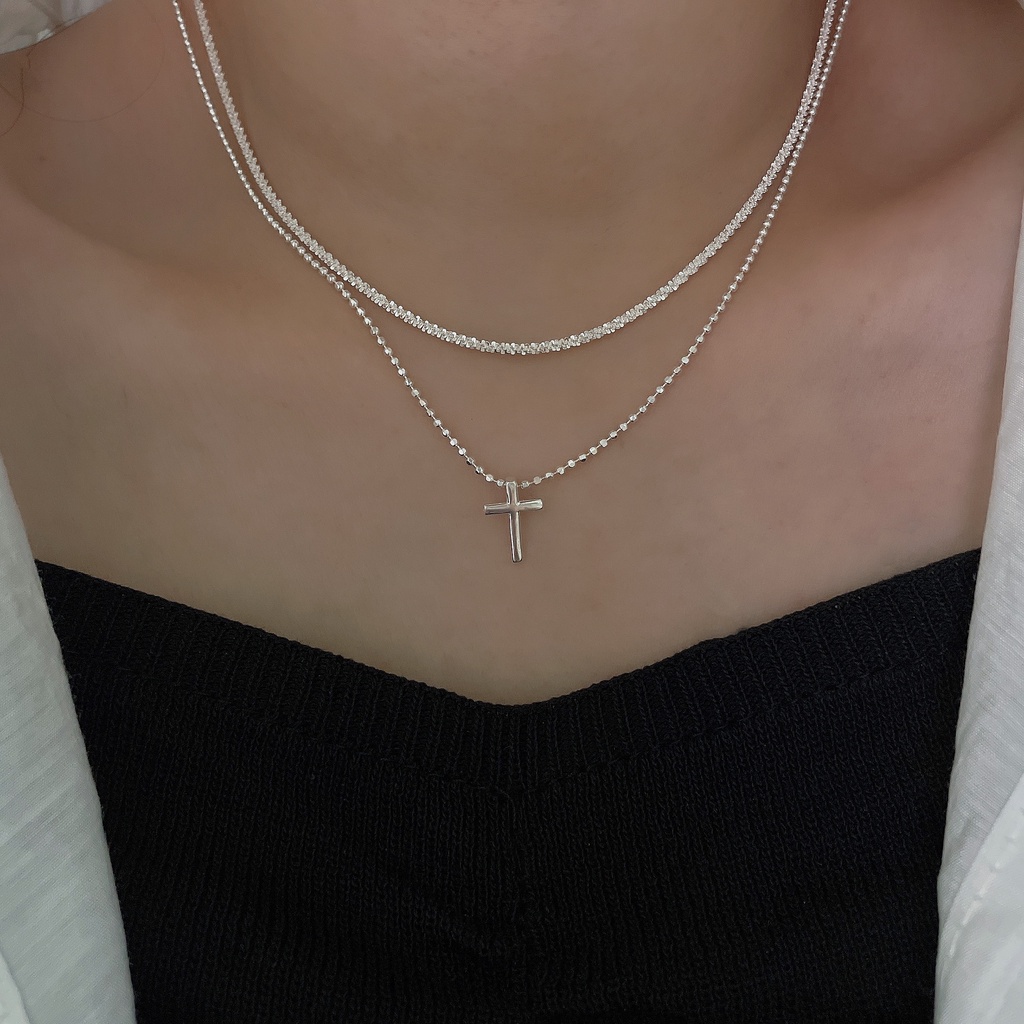 Yeezii Kalung Liontin Salib Bersinar Double Layer Rantai Silver Choker Untuk Aksesoris Perhiasan Wanita